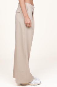 Herskind |  Pleated trousers with slit Rupert | beige  | Picture 5