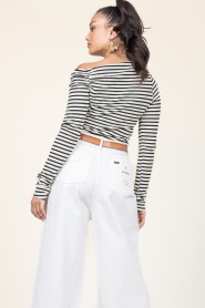 Aaiko | One-shoulder gestreepte top Lumia | naturel | Afbeelding 4