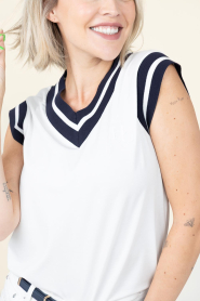 House of Gravity |  Loose fitted top Spencer | natural | Picture 8