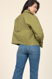 Alter Ego |  Cropped trenchcoat Florine | green | Picture 5