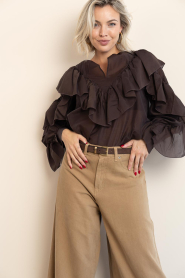 Second Female |  Top with ruffles Fria | brown | Picture 2