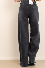 Janice |  Ultra wide leg cotton pants Dexter | black | Picture 8