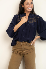 Janice |  Viscose blouse with embroidery Bentley | blue | Picture 2