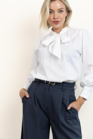 Janice |  Top with bow detail Kilian | white | Picture 8