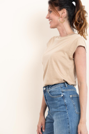 CC Heart |  T-shirt with round neck Classic | beige | Picture 5