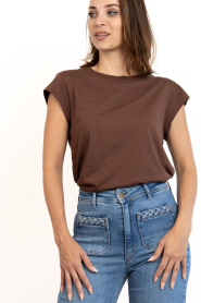 CC Heart |  T-shirt with round neck Classic | brown | Picture 3