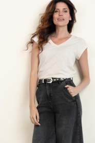 CC Heart |  T-shirt with V-neck Vera | natural | Picture 3