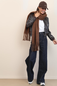 CC Heart |  Soft scarf Maren | brown | Picture 3