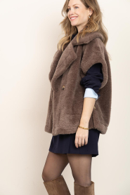 Ibana |  Faux fur double breasted waistcoat Jaxey | brown | Picture 6