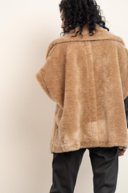 Ibana :  Faux fur double breasted waistcoat Jaxey | camel - img9