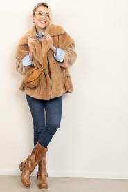 Ibana :  Faux fur double breasted waistcoat Jaxey | camel - img4