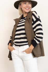 Lollys Laundry |  Canvas waistcoat Ami | dark green | Picture 5