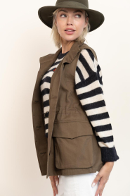 Lollys Laundry |  Canvas waistcoat Ami | dark green | Picture 7