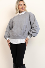 Club L'avenir |  Sweater with balloon sleeves Sayeh | Grijs | Picture 4