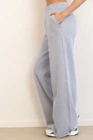 Club L'avenir |  Wide leg joggers Shela | grijs | Picture 5
