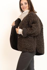 Club L'avenir |  Teddy jacket Athena | bruin | Picture 8
