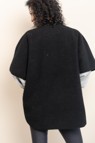 Club L'avenir |  Teddy cape/cardigan Amaya | black | Picture 7