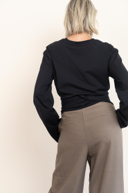 Club L'avenir |  Wrap top Syf | zwart | Picture 8