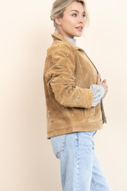 STUDIO AR |  Suede bikerjack with studs Tina | camel | Picture 9