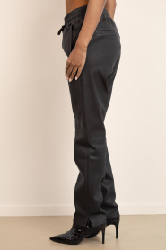 STUDIO AR |  Stretch leather jogger Nora | brown | Picture 6