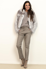 STUDIO AR |  Stretch leather jogger Nora | Natural | Picture 4