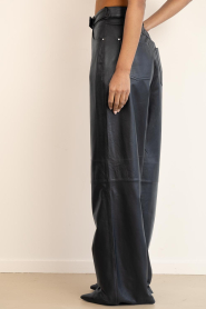 STUDIO AR |  Non stretch leather pants Kaia | black | Picture 6