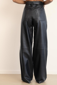 STUDIO AR |  Non stretch leather pants Kaia | black | Picture 7