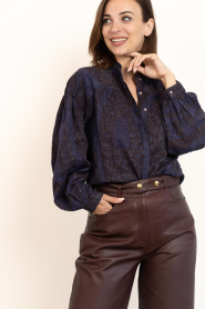Antik Batik |  Cotton jacquard blouse Tamari | blue | Picture 3