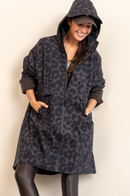 Deblon |  Leopard print raincoat Romy | animal print | Picture 7