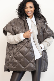 Deblon |  Padded poncho Carice | brown | Picture 2