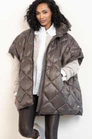 Deblon |  Padded poncho Carice | brown | Picture 6