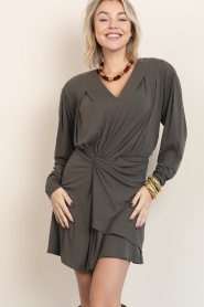 IRO |  Mini dress with draped effect Tamari | green | Picture 2
