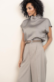 Drykorn |  Satin top Alaria | taupe | Picture 5