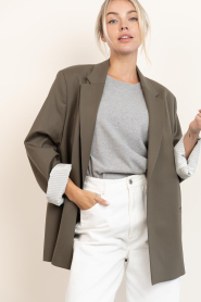 Drykorn |  Blazer with belt Wincham | dark green | Picture 8