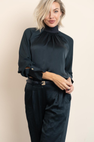 Dante6 |  Silk top Estela | dark green | Picture 2