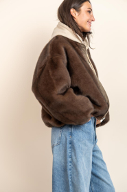 Alter Ego |  Reversible mink bomber jacket Pearl | dark brown | Picture 8