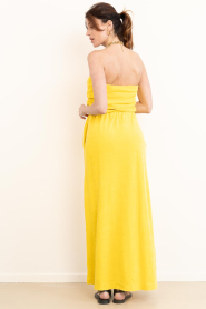 Speezys |  Terry strapless maxi dress Fien | yellow | Picture 9