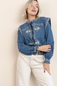 Maison Hotel |  Denim blouse with embroidery Narciso | blue | Picture 5