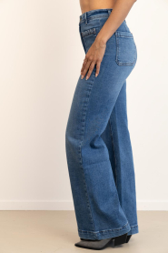 Maison Hotel |  Stretch wide leg jeans Giuletta | blue | Picture 5