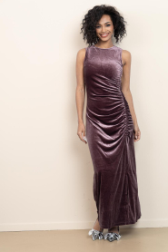 Lollys Laundry |  Stretch velvet maxi dress Luton | burgundy | Picture 7