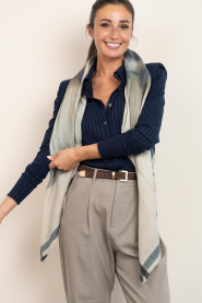 Moment in MAY |  Shawl with print Amsterdam | natural | Picture 2
