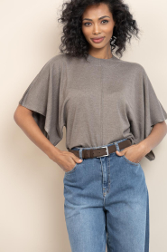 Est'Seven |  Soft viscose top Suzette | taupe | Picture 4