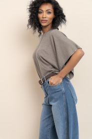 Est'Seven |  Soft viscose top Suzette | taupe | Picture 5