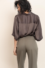 Est'Seven |  Satin blouse Alijah | dark brown | Picture 7