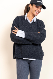 American Vintage |  Sweater with V-neck East | grey | Picture 5