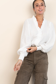 Co'Couture |  Viscose blouse with ruffles Shina | natural | Picture 4