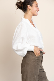 Co'Couture |  Viscose blouse with ruffles Shina | natural | Picture 5