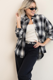 Co'Couture |  Checkered blouse Moby | grey | Picture 5