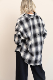 Co'Couture |  Checkered blouse Moby | grey | Picture 8