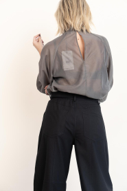 Second Female |  Lyocell top with ruffles Kannika | grey | Picture 7